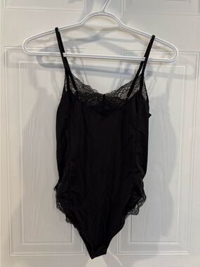 Simons Black Lace-Trim Chemise Bodysuit